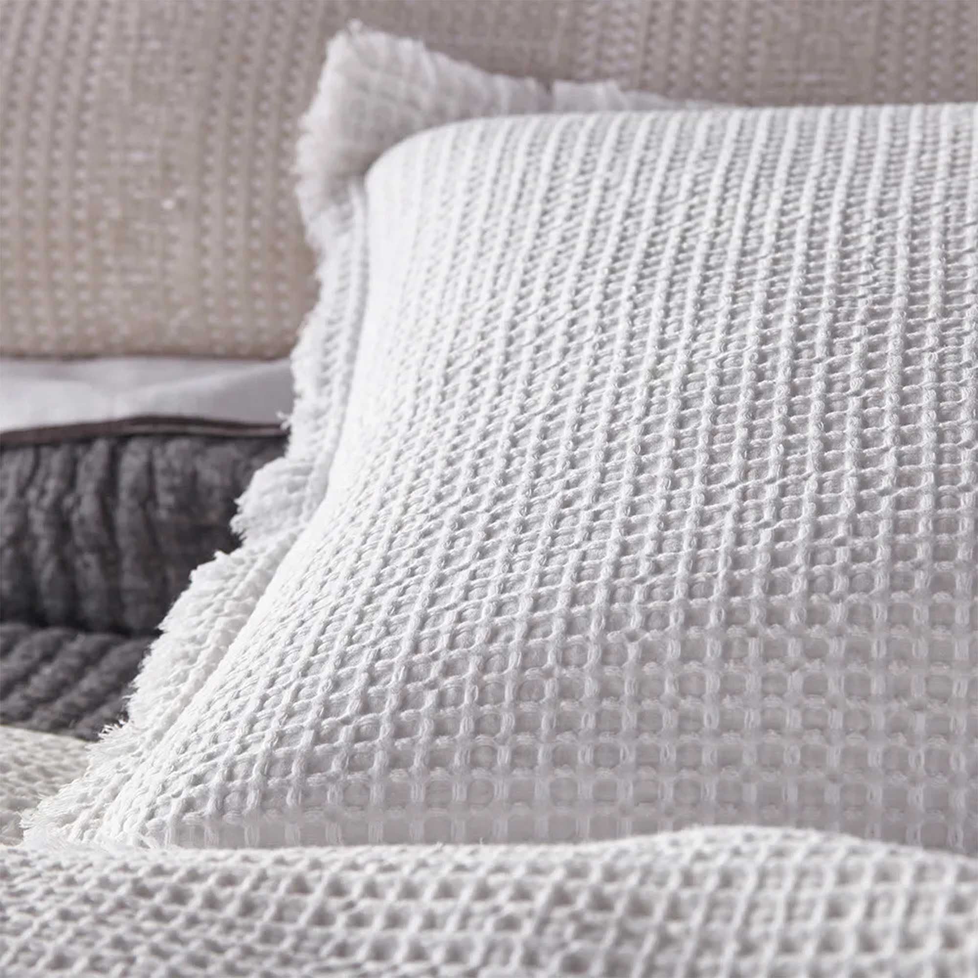 Thistle Coverlet
