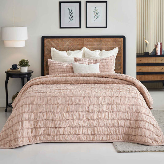 Rosevell Quilt Set