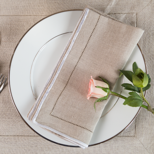 Fine Line Dinner Napkin, White (Set of 6)
